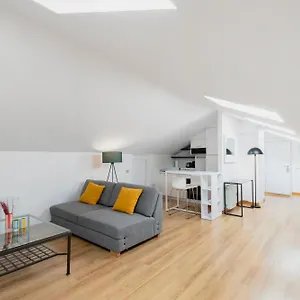 https://relstay-arco-della-pace-sunny-loft.italymilanhotels.net